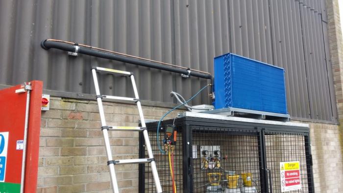Glycol cooling unit