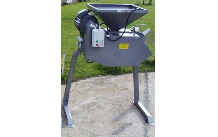 mačkač sladu MMR-1000