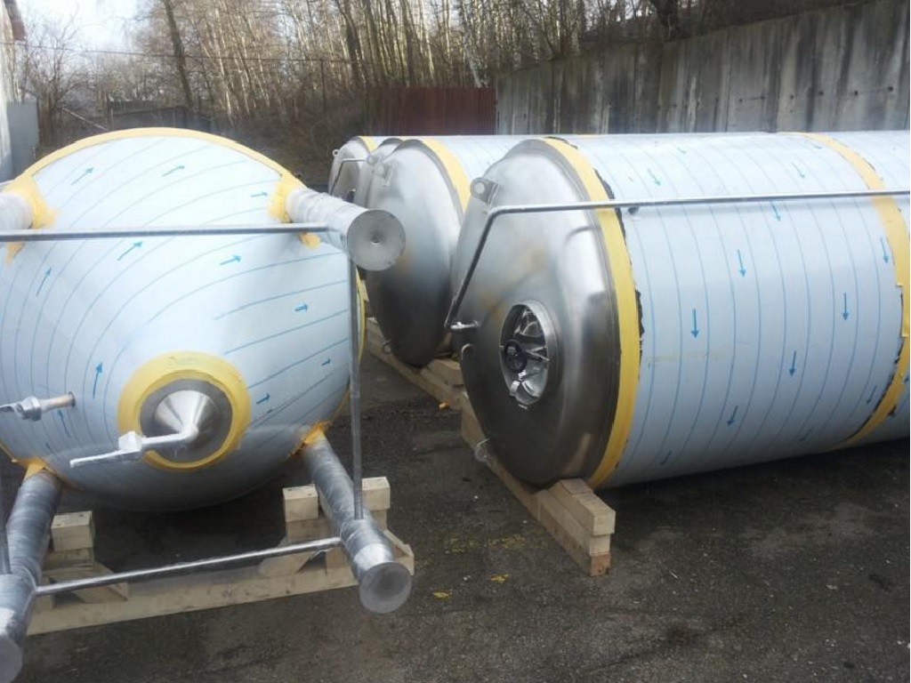 Naše cylindricko konické tanky směřují i do Ruska{lang}Our cylindrical conical tanks heading to Russia